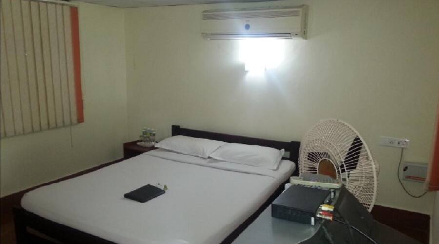 Hotel Sri Sai Teja Residency, Srikalahasti 5